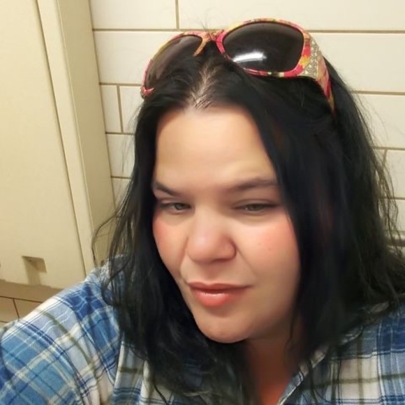 Meet your Posher, Keely - Picture 1 of 1